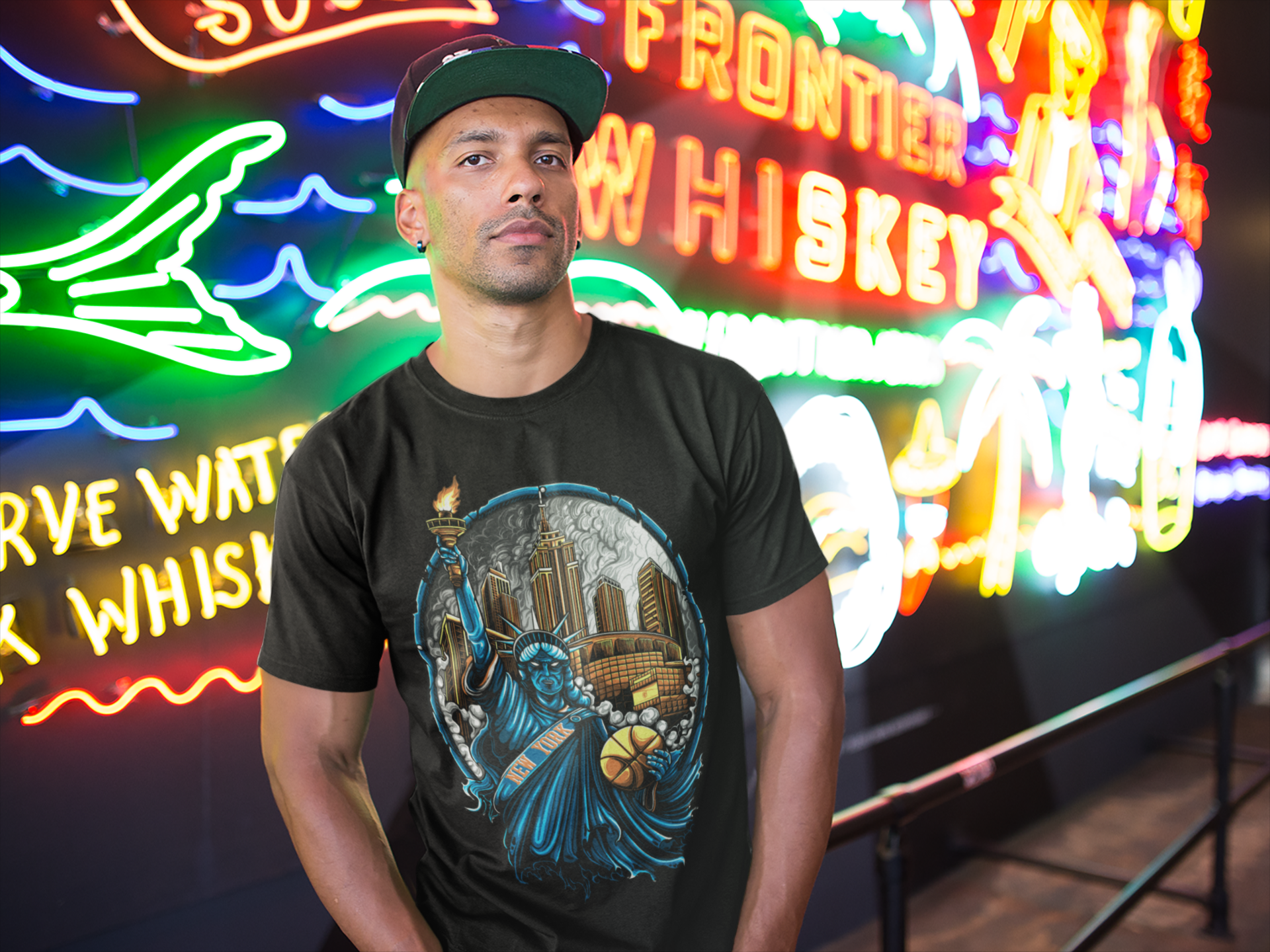 New York Basketball Statue of Liberty Men's T-Shirt